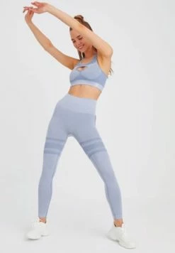 LEIFNELSON Damen Seamless Sport BH Fitness Crop Top Hellblau-melange 4 LEIFNELSON Damen Seamless Sport BH Fitness Crop Top Hellblau-melange -SCHIESSER Shop unnamed file 141