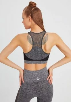 LEIFNELSON Damen Seamless Sport BH Fitness Crop Top Schwarz 11 LEIFNELSON Damen Seamless Sport BH Fitness Crop Top Schwarz -SCHIESSER Shop unnamed file 156