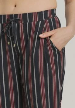 HANRO Sleep & Lounge Schlafhose, Gummibund, Für Damen 2984 MARSALA STRI 6 HANRO Sleep & Lounge Schlafhose, Gummibund, Für Damen 2984 MARSALA STRI -SCHIESSER Shop unnamed file 1598