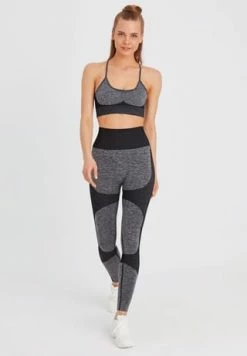LEIFNELSON Damen Seamless Sport BH Fitness Crop Top Schwarz 17 LEIFNELSON Damen Seamless Sport BH Fitness Crop Top Schwarz -SCHIESSER Shop unnamed file 166