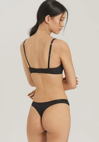 HANRO Cotton Sensation Schalen-BH, Triangel-Form, Bügellos, Für Damen 0019/ BLACK 11 HANRO Cotton Sensation Schalen-BH, Triangel-Form, Bügellos, Für Damen 0019/ BLACK – Bild 9