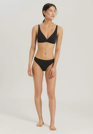 HANRO Cotton Sensation Schalen-BH, Triangel-Form, Bügellos, Für Damen 0019/BLACK 11 HANRO Cotton Sensation Schalen-BH, Triangel-Form, Bügellos, Für Damen 0019/BLACK – Bild 10